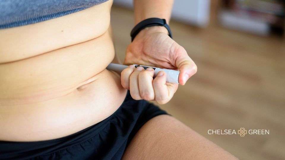 Weight loss injection into stomach